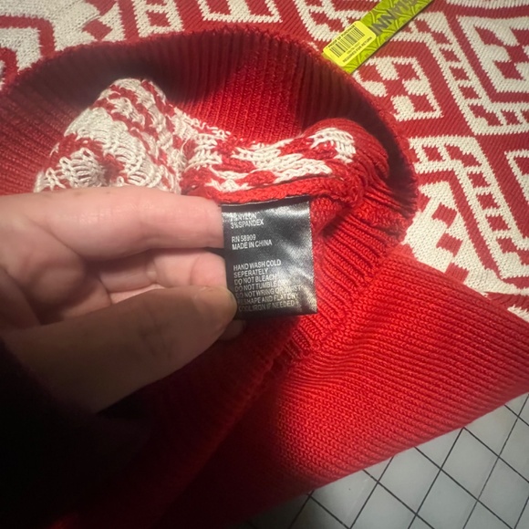 Gianni Bini Ugly Christmas Sweater Women NWT L Large Red and White Super soft - Picture 8 of 10